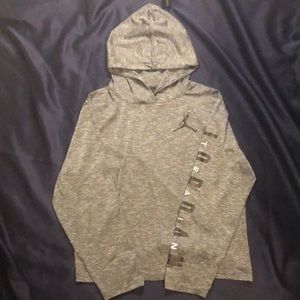 Boys Jordan Dr-Fit size Medium 10/12 Long sleeve